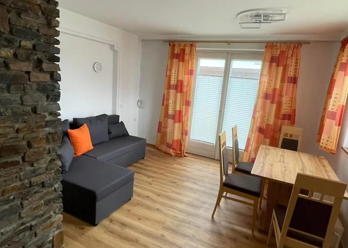 アパート Embacher